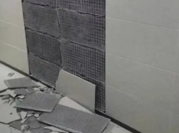 临颍瓷砖空鼓维修公司分享下临颍墙砖松动维修的知识
